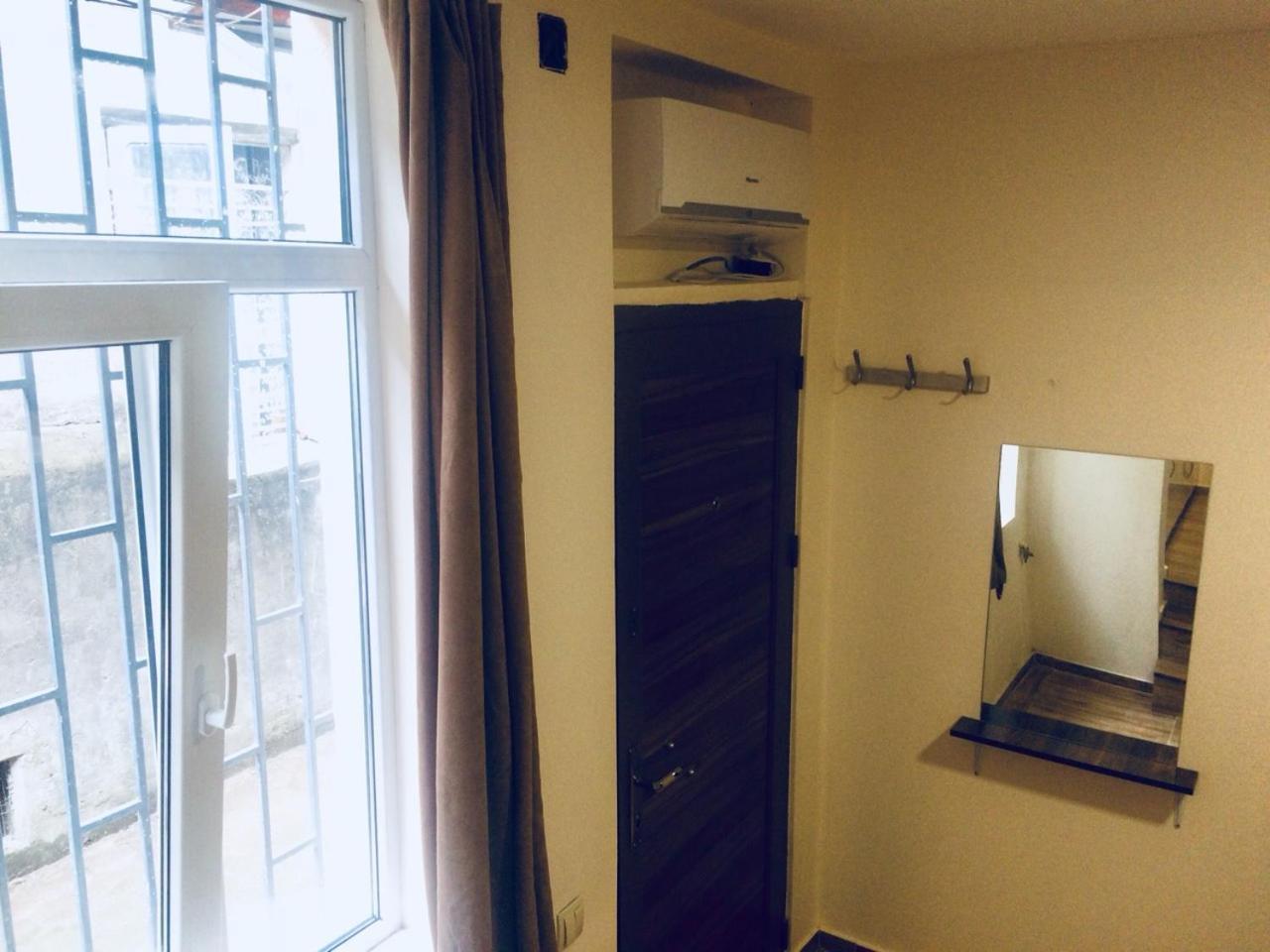 Apartment Gorgasali_57 Батуми Екстериор снимка